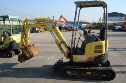 YANMAR-VIO-17