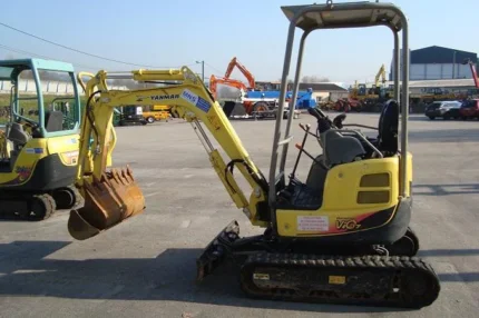 YANMAR-VIO-17